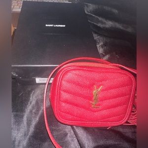 YSL M.BAG MONO GRAIN DE POUDRE (red)